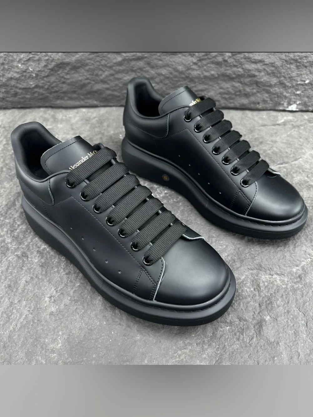 Men's Black Platform Leather Sneakers - Classic Low-Top